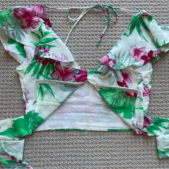 CityLux Cropped Floral Blouse Size S - Picture 11 of 16